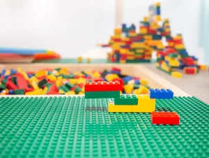 228