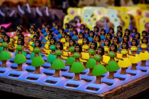 Dincolo de povesti roz, o papusa din universul Barbie ramane mereu actuala